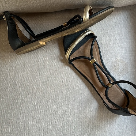 Black and Gold Sandals Size 9 - Picture 3 of 3